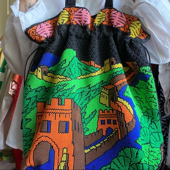 ✨SOLD✨ vintage great wall of china beaded bag - Picture 3 of 14